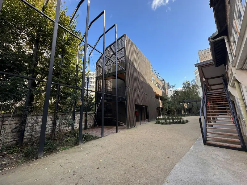 Pose d'une structure métallique pour un agrandissement dans l'Oise